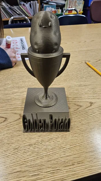 Cúp Khoai Tây Vàng - Giải Thưởng Độc Đáo 3D - Image 1