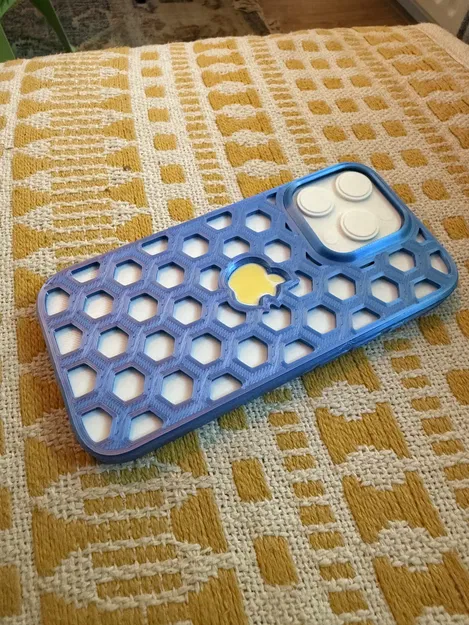 Ốp lưng iPhone 16 Pro Hex Case - Image 2