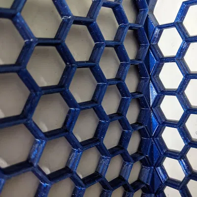 Khớp nối góc 90° Honeycomb Storage Wall tham số hoá (OpenSCAD)