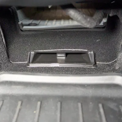 Nắp che ống gió Tesla Model Y (2023) – Duct Cover