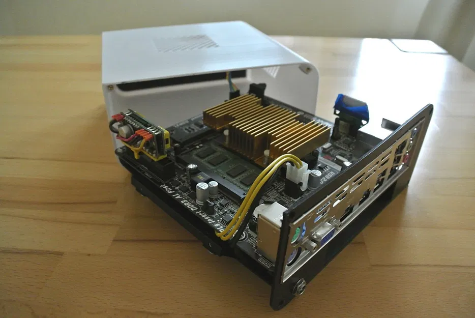 Case Mini-ITX cho OPNsense (Opnsense Mini-itx Case) - Image 3