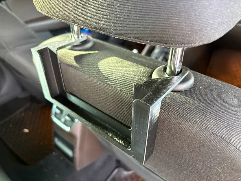 Giá đỡ iPhone 16 cho ghế sau ô tô (gắn tựa đầu) - Image 1