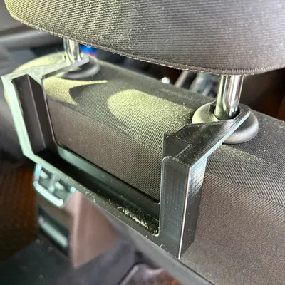 Giá đỡ iPhone 16 cho ghế sau ô tô (gắn tựa đầu)