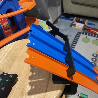 Cổng xuất phát 3 làn (3-Track Start Gate) cho Hot Wheels