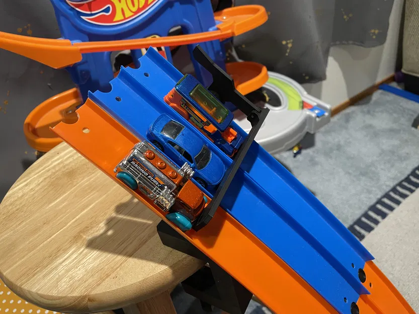 Cổng xuất phát 3 làn (3-Track Start Gate) cho Hot Wheels - Image 2