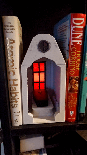 Dracula's Tomb Book Nook – Hốc sách lăng mộ Dracula - Thumbnail 4