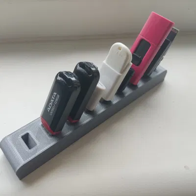 Giá Đỡ 9 USB Tiện Lợi, Giữ Bàn Làm Việc Gọn Gàng