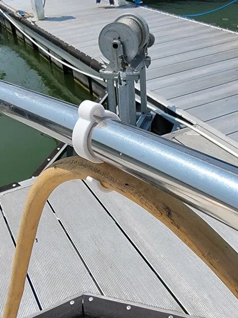 Kẹp Dây Shore Power (Shore Power Cable Clip) - Image 1