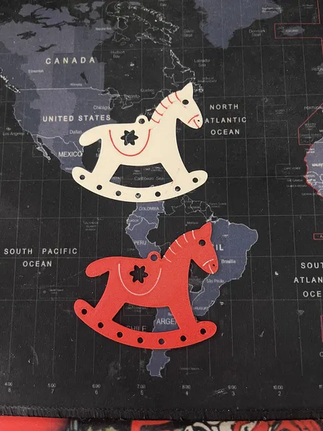 Móc Treo Trang Trí Cây Thông Noel Hình Ngựa 3D - Image 1