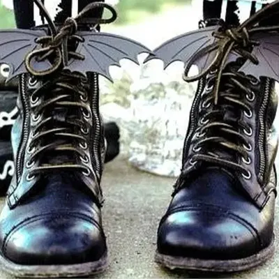 Đôi Cánh Dơi 3D Gắn Giày - Phụ Kiện Halloween Độc Đáo