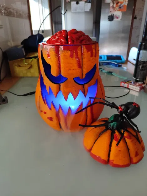 Bí Ngô Não Lập Dị Halloween - Đồ Trang Trí Độc Đáo - Image 1