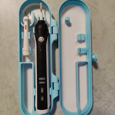 Hộp đựng bàn chải đánh răng Oral-B du lịch V2