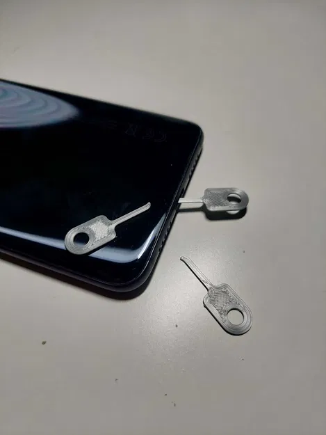 Dụng cụ vệ sinh cổng USB (USB port cleaner) - Image 1