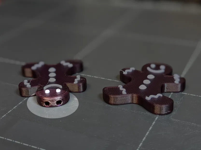 Bông tai Người Bánh Gừng (Gingerbread Man Earrings) - Image 2