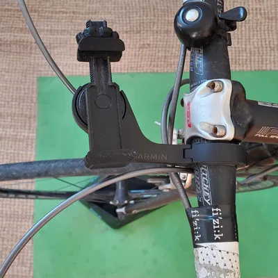 Giá Đỡ Điện Thoại Xe Đạp Gắn Trên Đế Garmin Edge