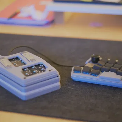 Case bàn phím split Cheapino v1 (tenting, che kín PCB)