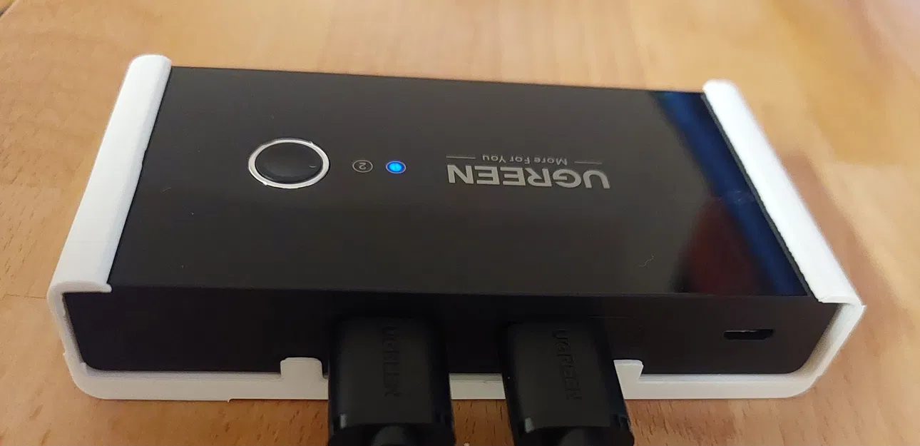 Đế Giữ Hub USB KVM Ugreen US216 - Gọn Gàng, Tiện Lợi - Image 1