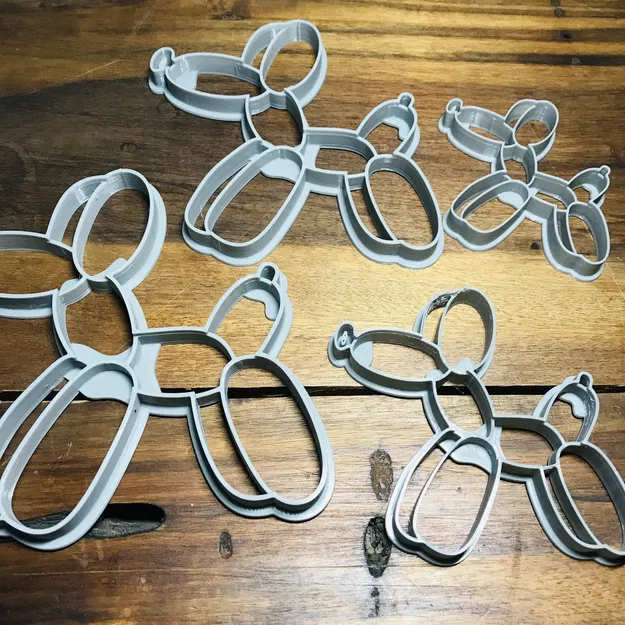 Khuôn Cắt Bánh Hình Chó Bong Bóng Độc Đáo - Image 1