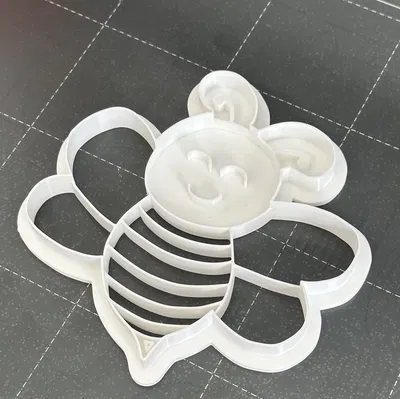 Khuôn Cắt Bánh Quy Hình Ong (Bee Cookie Cutter)