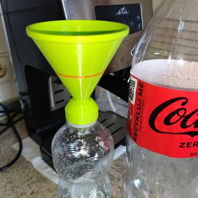 Phễu có ren (threaded funnel / trychtýř se závitem)