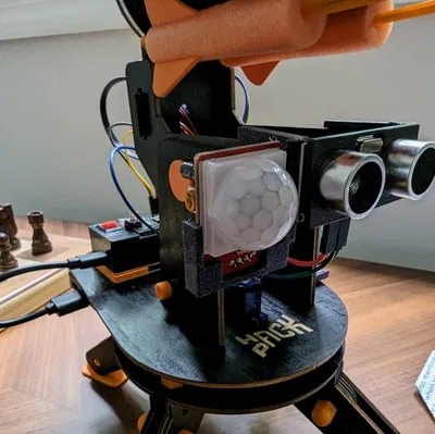 Ngàm gắn cảm biến PIR cho IR Turret - CrunchLabs Hack Pack 001