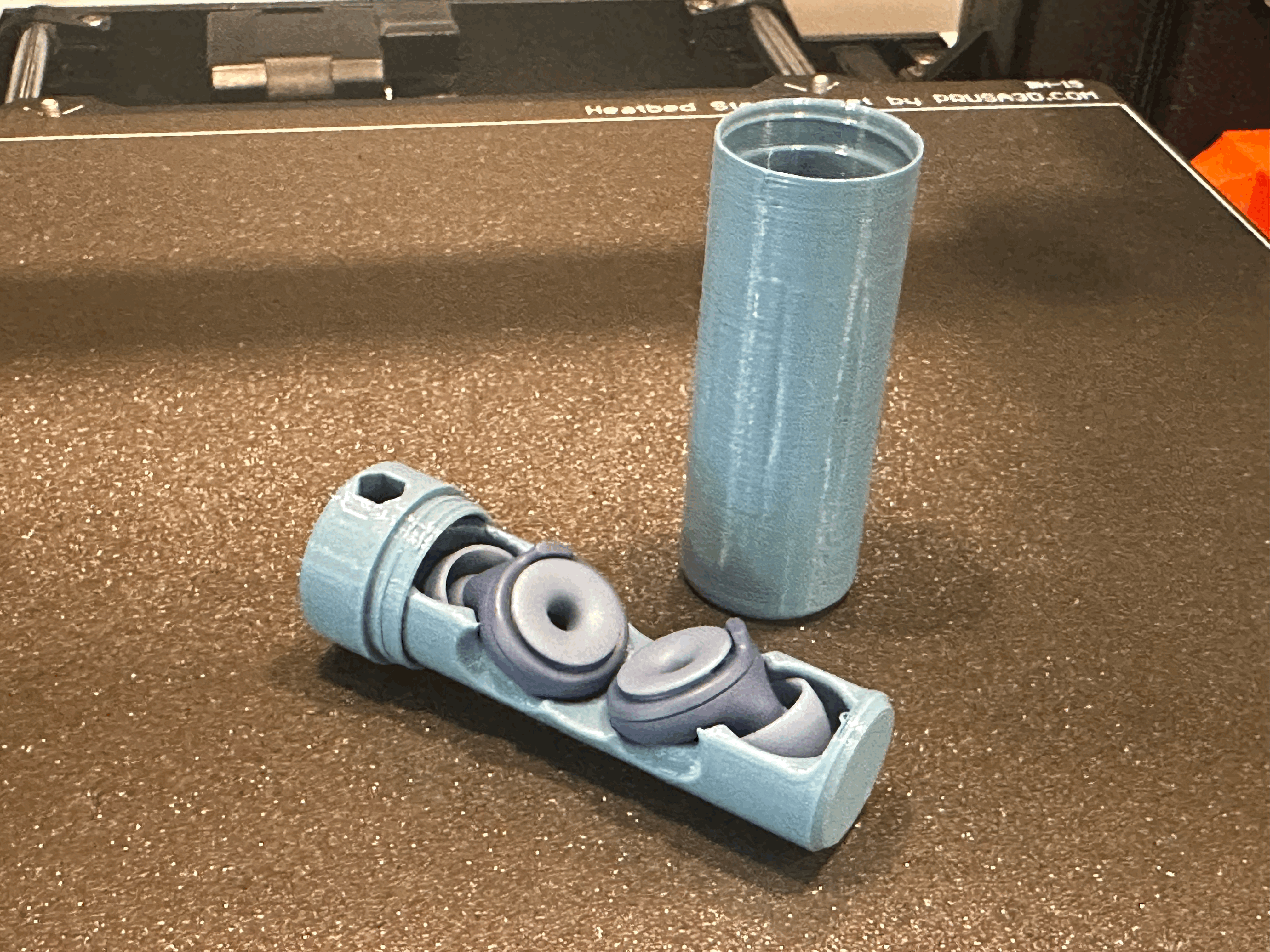 Hộp đựng nút tai Loop Switch dạng nắp vặn