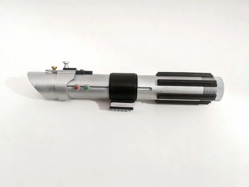 Lightsaber đầu tiên của Anakin Skywalker (Episode II) - Image 4