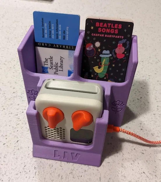 Dock mini & khay giữ thẻ cho Yoto Mini (Yoto Mini Dock & Card Holder) - Image 1