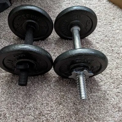 Tạ tay (Dumbbell) và ê-cu (Nut)