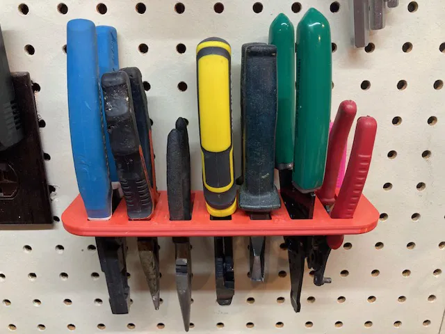 Kệ treo kìm cho Pegboard (Pegboard Plier Rack) - Image 1