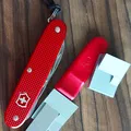 Dụng Cụ Hỗ Trợ Mài Dao Victorinox Giữ Góc 20 Độ - Thumbnail 2