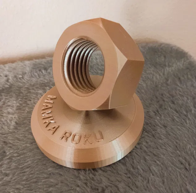 Matka roku – Cúp quà tặng Ngày của Mẹ - Image 1