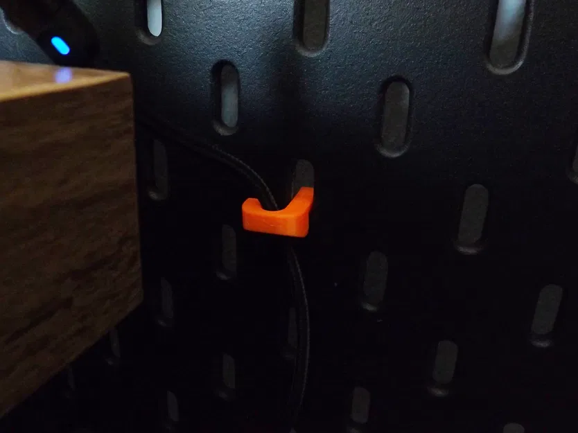 Kẹp dây Skadis (Skadis cable clip) - Image 1