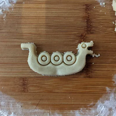 Khuôn Cắt Bánh Hình Thuyền Viking Đẹp Mắt