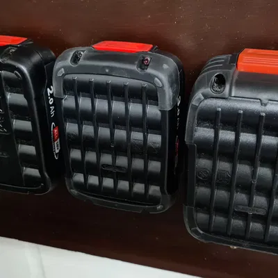 Giá treo tường tối giản (BOSCH) 18V POWER FOR ALL