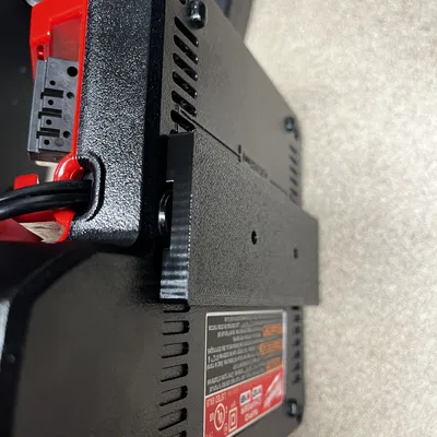 Giá Treo Tường Sạc Milwaukee M12/M18