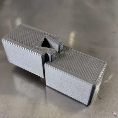 Echo-Lock-Joint (file Fusion360)