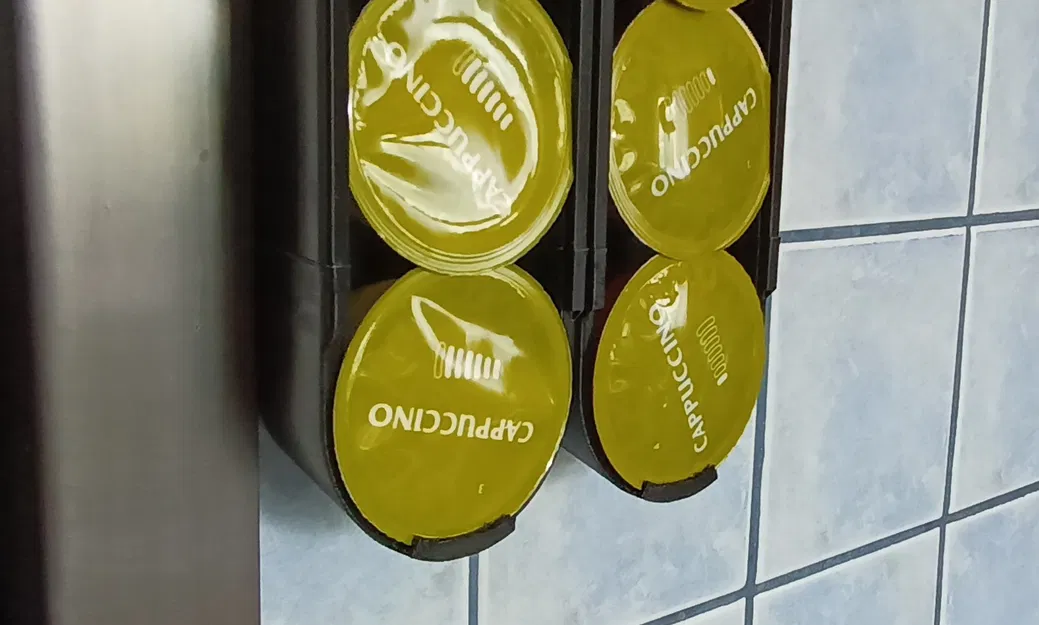 Kệ treo tường đựng capsule Dolce Gusto - Image 1