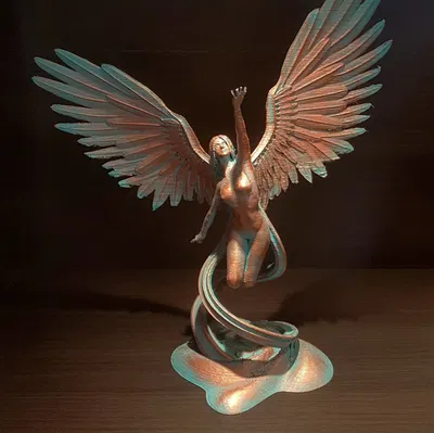 Thiên thần với tay vươn lên thiên đàng