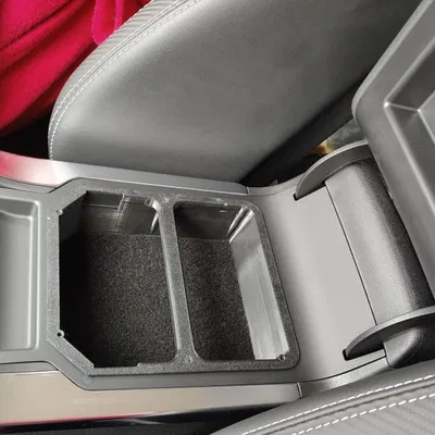 Hộp Đựng Đồ Tì Tay Xe Geely Atlas Pro 2021+