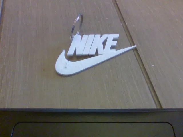 Móc Khóa Logo Nike 75mm - Phụ Kiện Phong Cách - Image 1