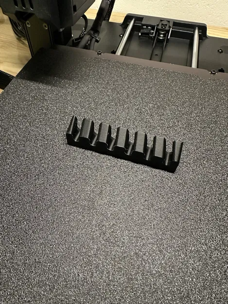 Kẹp Giữ Dây Cáp USB 6 Khe Tiện Lợi - Image 3