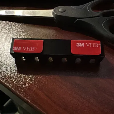 Kẹp Giữ Dây Cáp USB 6 Khe Tiện Lợi