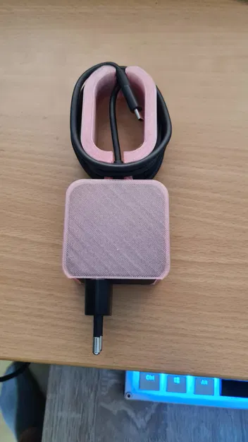 Khay Sắp Xếp Dây Sạc Steam Deck (EU) Gọn Gàng - Image 1