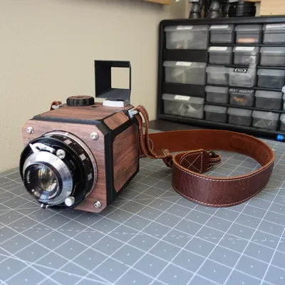 Máy ảnh Medium Format In 3D Tích Hợp Bánh Răng Cóc