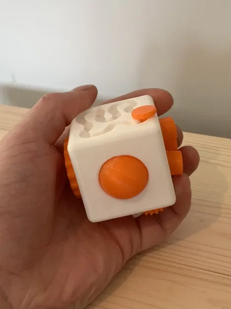 Ultimate Fidget Cube V1.3 – Khối đồ chơi fidget đa cơ chế - Image 3