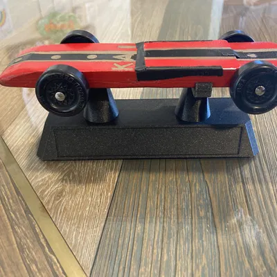 Kệ trưng bày xe Pinewood Derby