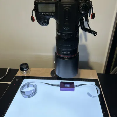 Giá đỡ film 110 Kinochrome để scan bằng DSLR