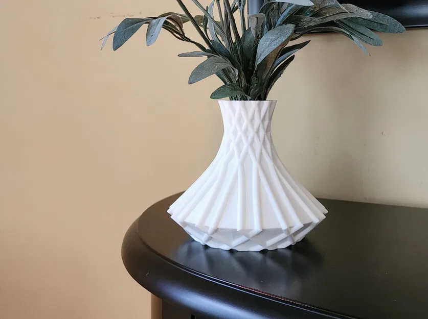 Bình Hoa Hiện Đại Cross Hatch (Không Cần Supports) - Image 2