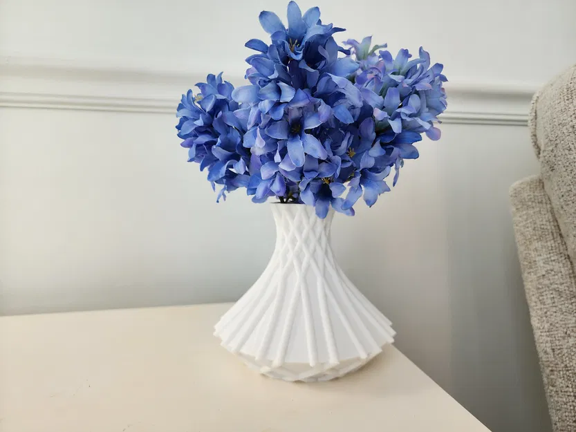 Bình Hoa Hiện Đại Cross Hatch (Không Cần Supports) - Image 3